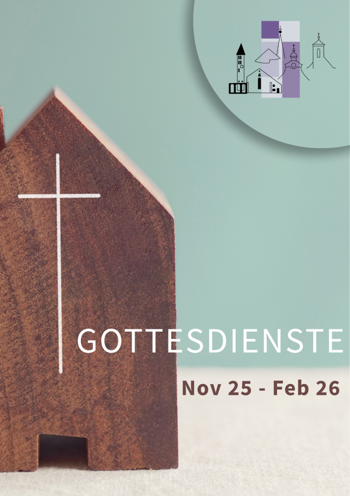 Holzkirche mit Kreuz