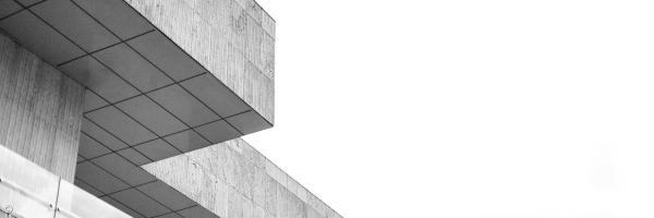 Graues Betongebäude